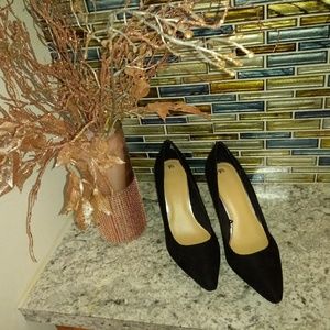 Brand New Black SUEDE pumps